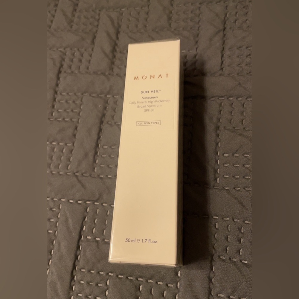 Monat sun veil sunscreen NEW IN BOX